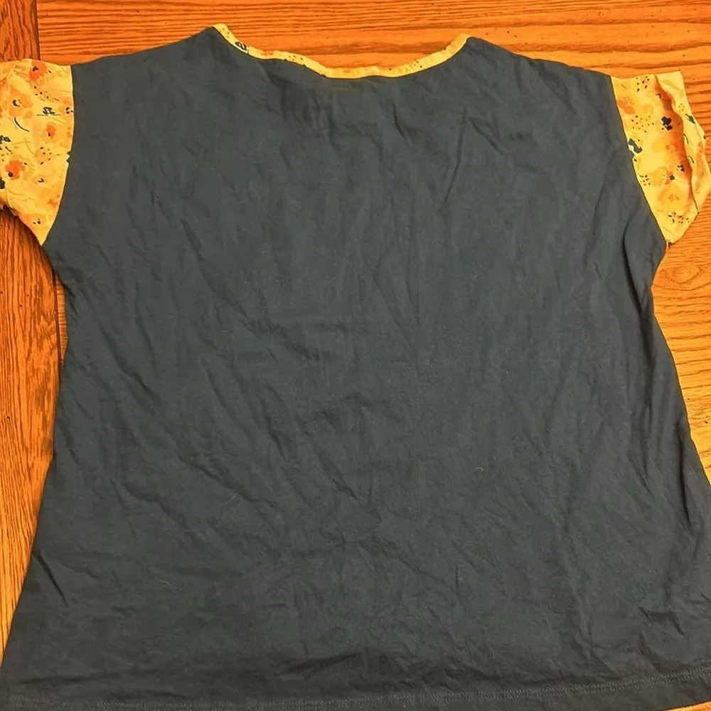 Lands End Top/6